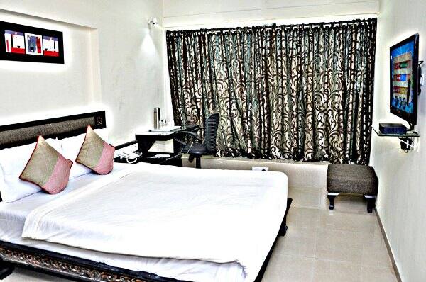 Hotel Lotus Residency, Daman 5